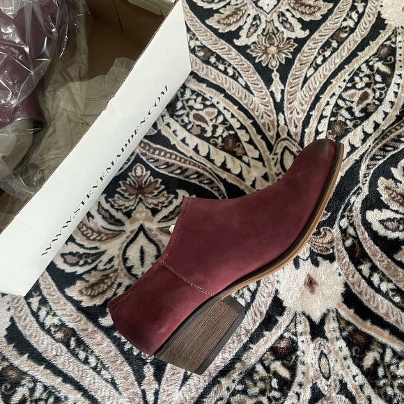 Steve Madden Wine Katyy Ankle Boots - Picture 15 of 15